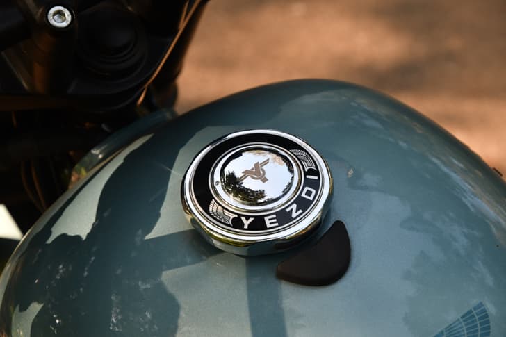 Yezdi Roadster Closed Fuel Lid