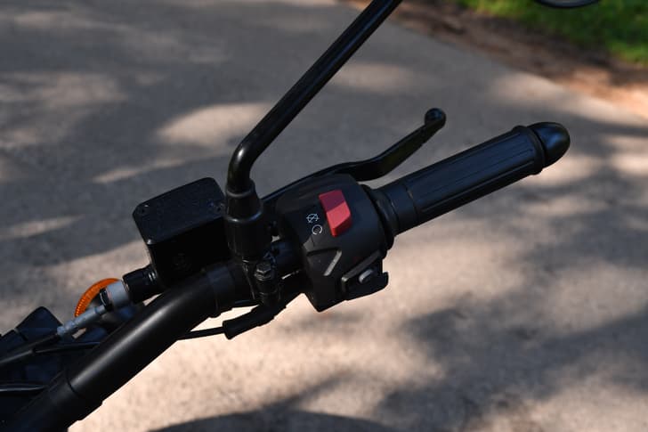 Yezdi Roadster Color Black