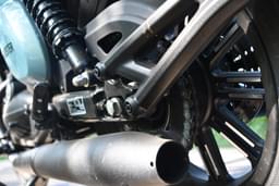 Yezdi Roadster Color Black