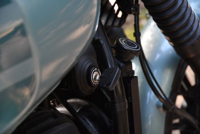 Closed Fuel Lid Image - 26773