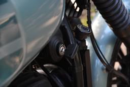 Yezdi Roadster Closed Fuel Lid