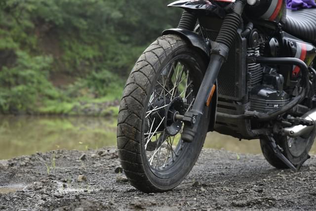 Color Black, Silver Image - 26622