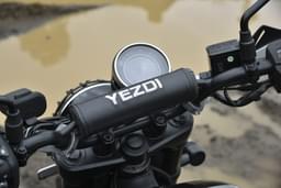 Yezdi Scrambler Color Black