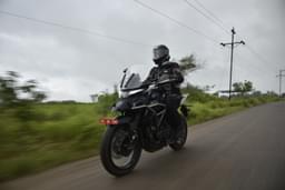 Zontes 350t Front Left Three Quarter