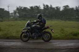 Zontes 350t Front Right Three Quarter