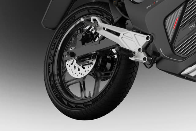 Rear Right Three Quarter Image - 38225