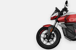 Avore EX2S Front Right Three Quarter