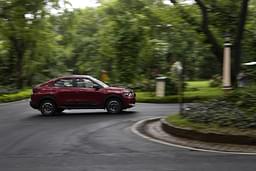 Citroen Basalt Front Right Three Quarter
