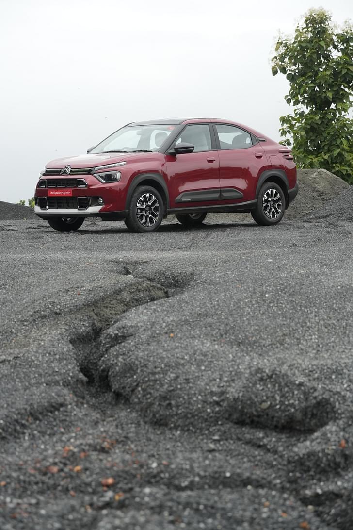 Citroen Basalt Front Right Three Quarter
