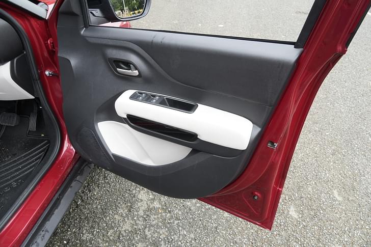 Front Left Three Quarter