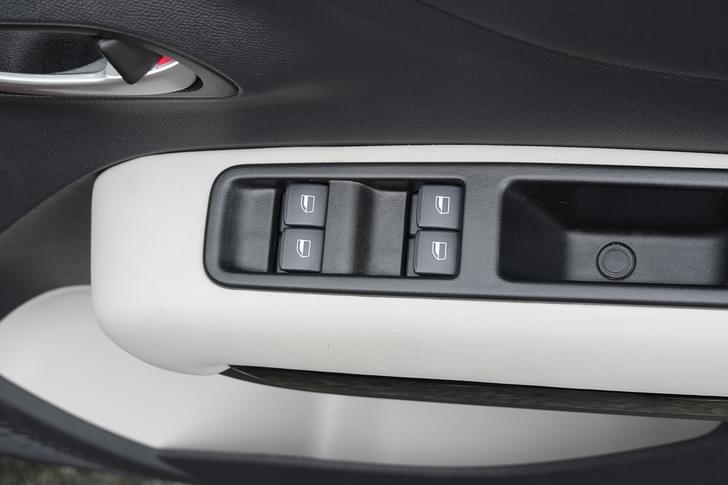 Citroen Basalt Door Controls