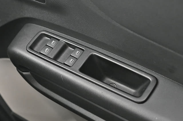 Door Controls Image - 32741