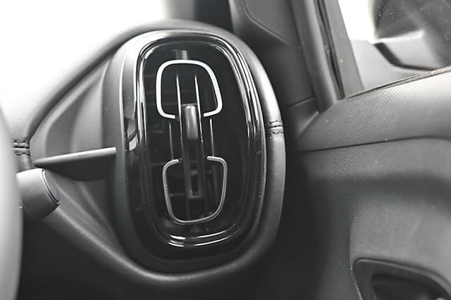 Ac Vents Front Image - 32742