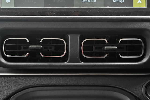 Infotainment System Image - 32743