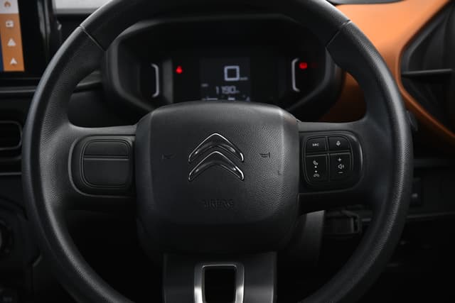 Steering Wheel Image - 8516
