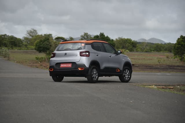 Rear View Image - 8598