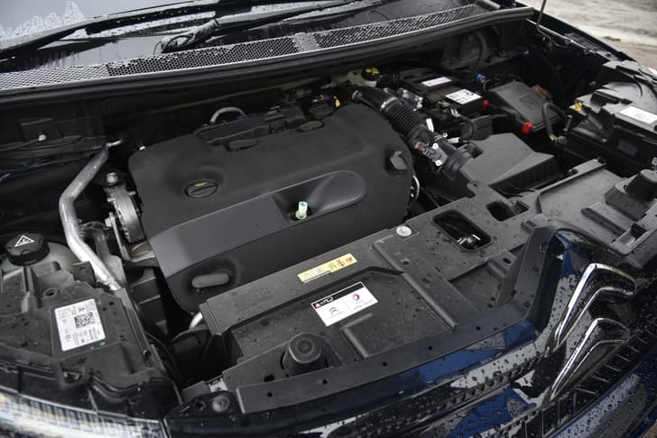 Citroen C5 Aircross Closed Bonnet