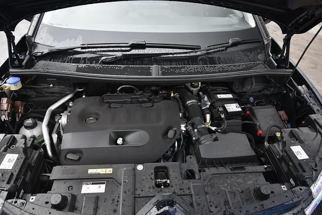 Open Bonnet Engine Shot Image - 14150