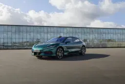 Denza Z9 GT Front Right Three Quarter