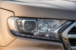 Ford Endeavour Headlight