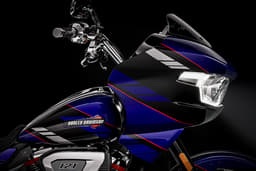 Harley Davidson Cvo Road Glide Front Left Three Quarter