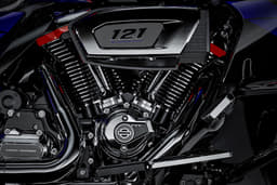 Harley Davidson Cvo Road Glide Color Black, Silver