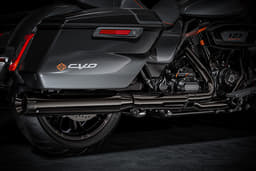Harley Davidson Cvo Street Glide Color Gray, Black, Orange