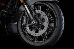 Harley Davidson Cvo Street Glide Color Black, Silver