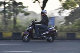 Honda Bikes Activa 125 Front Right Three Quarter