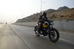 Honda Bikes Cb350rs Front Right Three Quarter