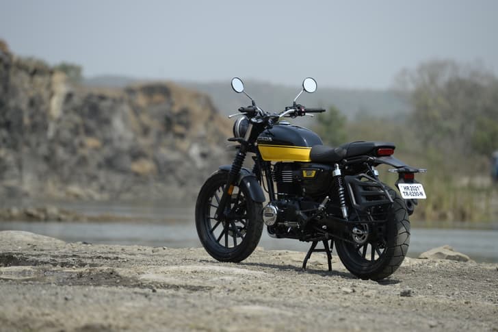 Honda Bikes Cb350rs Front Right Three Quarter