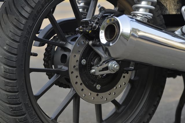 Exhaust Pipes Image - 26544