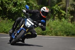 Honda Bikes Hornet 2.0 Front Right Three Quarter