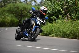 Honda Bikes Hornet 2.0 Front Right Three Quarter