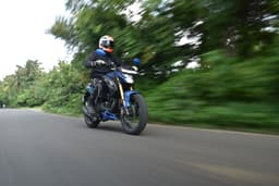 Honda Bikes Hornet 2.0 Front Right Three Quarter