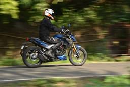 Honda Bikes Hornet 2.0 Front Left Three Quarter