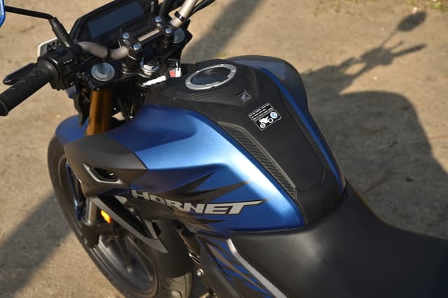 Closed Fuel Lid Image - 24258