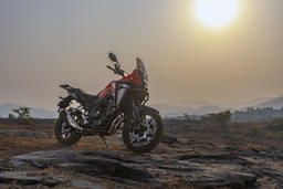 Honda Bikes Nx500 Front Left Three Quarter