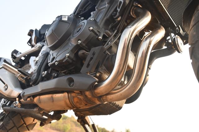 Exhaust Pipes Image - 24567