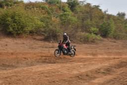 Honda Bikes Nx500 Color Black, Red