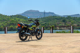 Honda Bikes Shine 100 Front Right Three Quarter