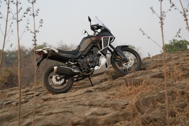 Front Right Three Quarter Image - 24449