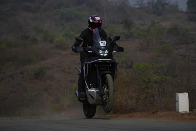 Front Right Three Quarter Image - 24581