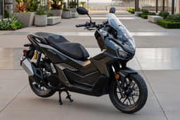 Honda ADV160 Color Black