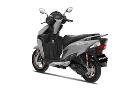 Honda Bikes Dio 125 Front Right Three Quarter Honda Bikes Dio 125 Front Right Three Quarter