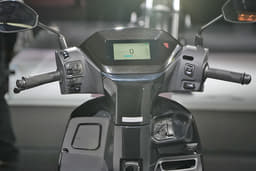 Honda QC3 Color Black, Grey
