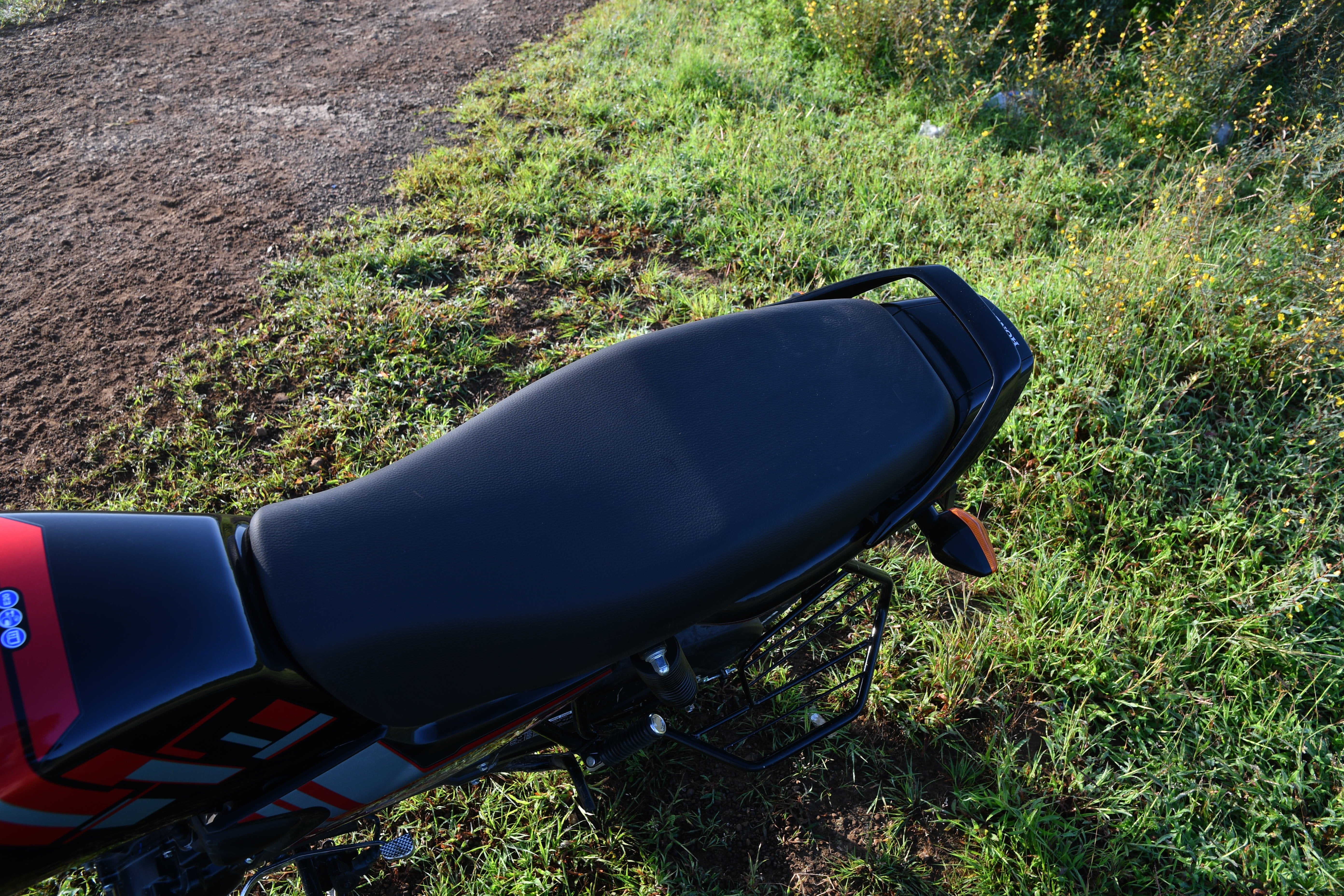 Honda Shine 100 DX Pillion Seat Image – Shine 100 DX Photos in India ...