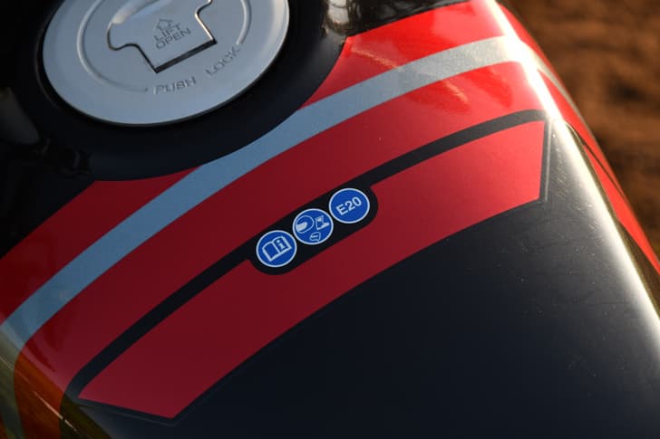 Honda Bikes Shine 100 Dx Color Red