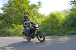 Honda Bikes Shine 100 Dx Front Left Three Quarter