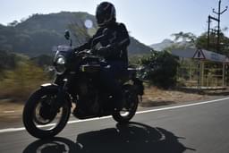 Husqvarna Svartpilen 401 Front Left Three Quarter